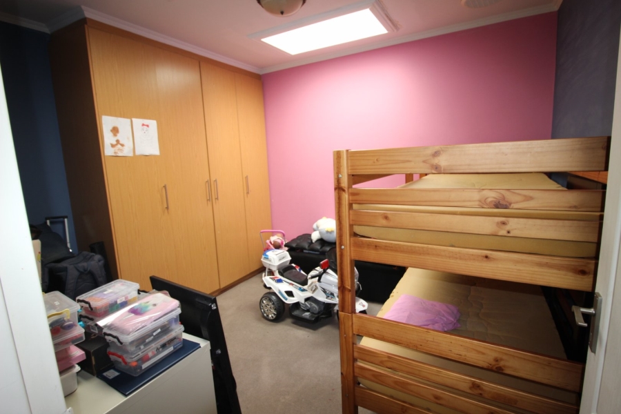 4 Bedroom Property for Sale in Langenhovenpark Free State